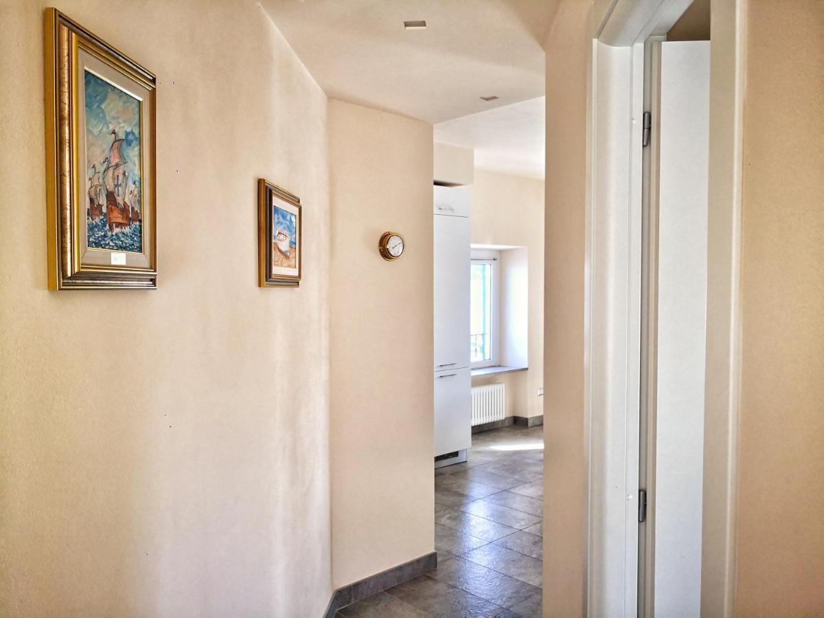 Appartamento Deluxe Con Terrazza Sul Mare Savona Zewnętrze zdjęcie
