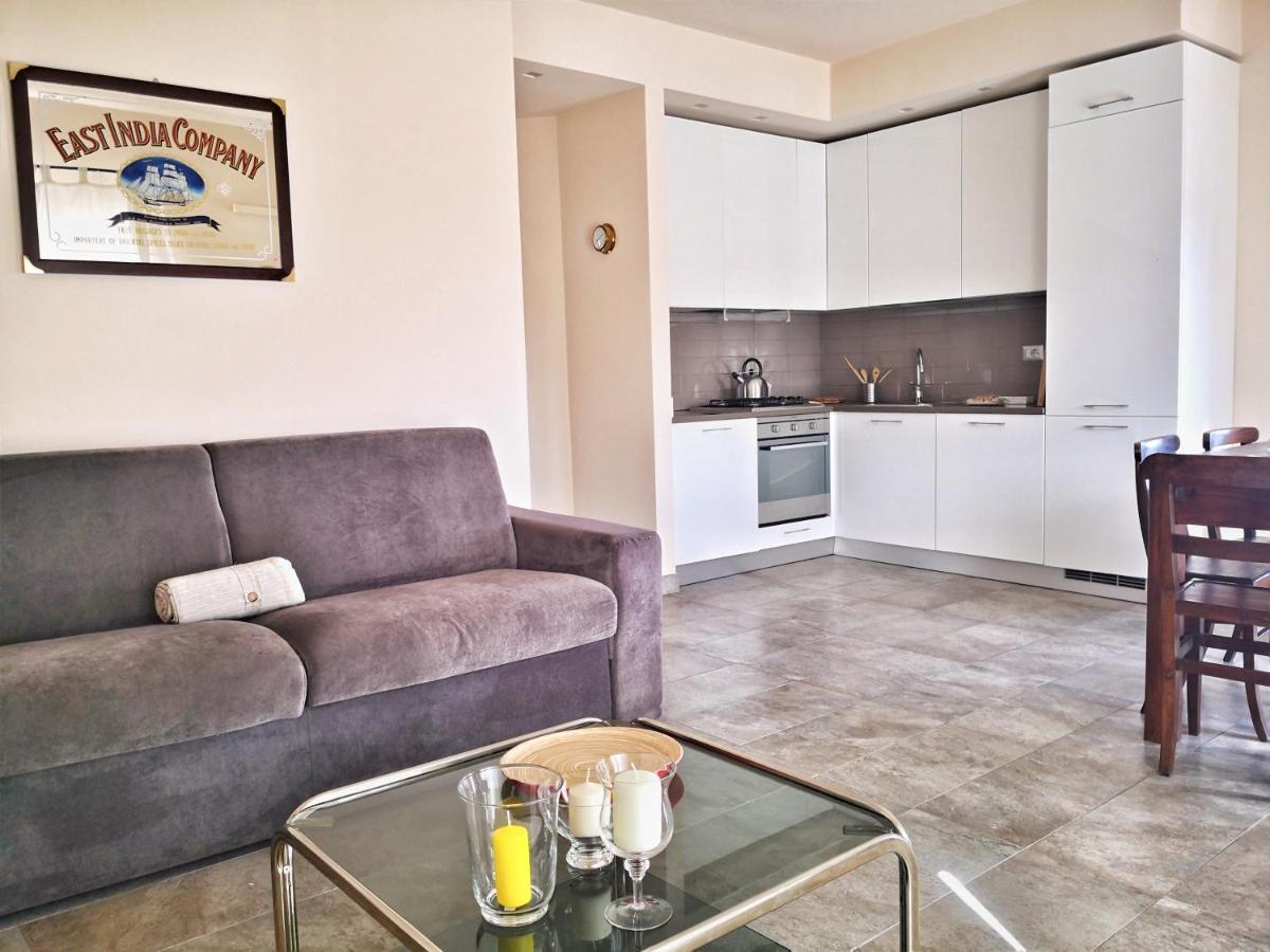 Appartamento Deluxe Con Terrazza Sul Mare Savona Zewnętrze zdjęcie