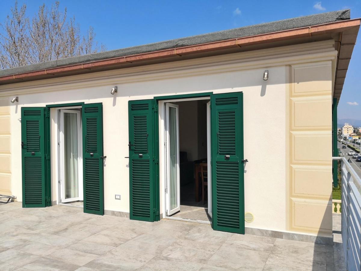 Appartamento Deluxe Con Terrazza Sul Mare Savona Zewnętrze zdjęcie
